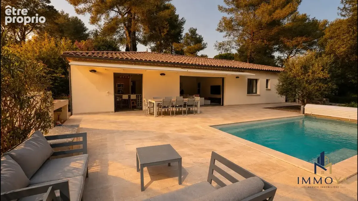 Photo Maison à Langlade au prix de 715 000€