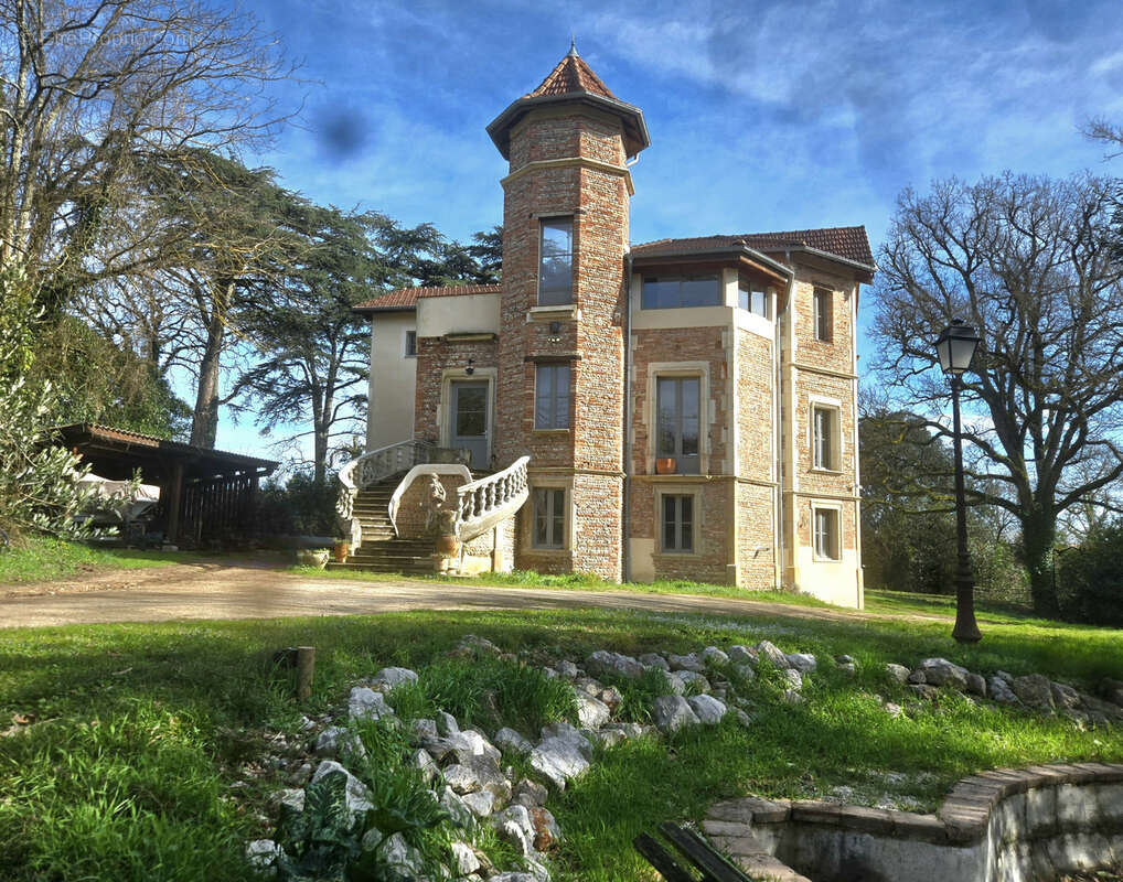 Maison à LISLE-SUR-TARN