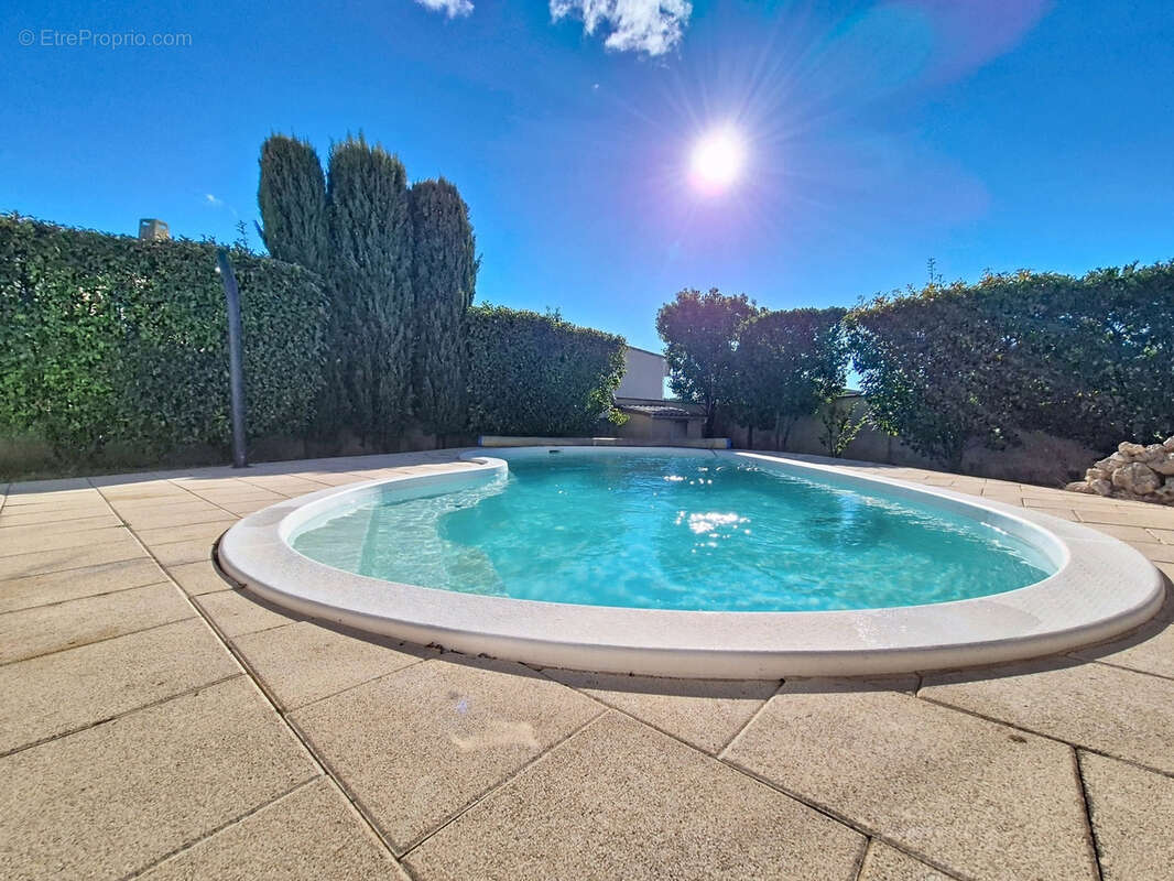 Montarnaud belle villa t6 de 165m2 sur 1196m2 de terrain avec piscine - photo 3
