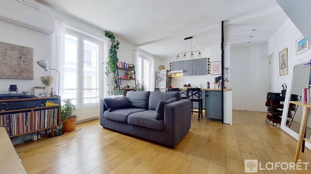 Appartement à PARIS-18E