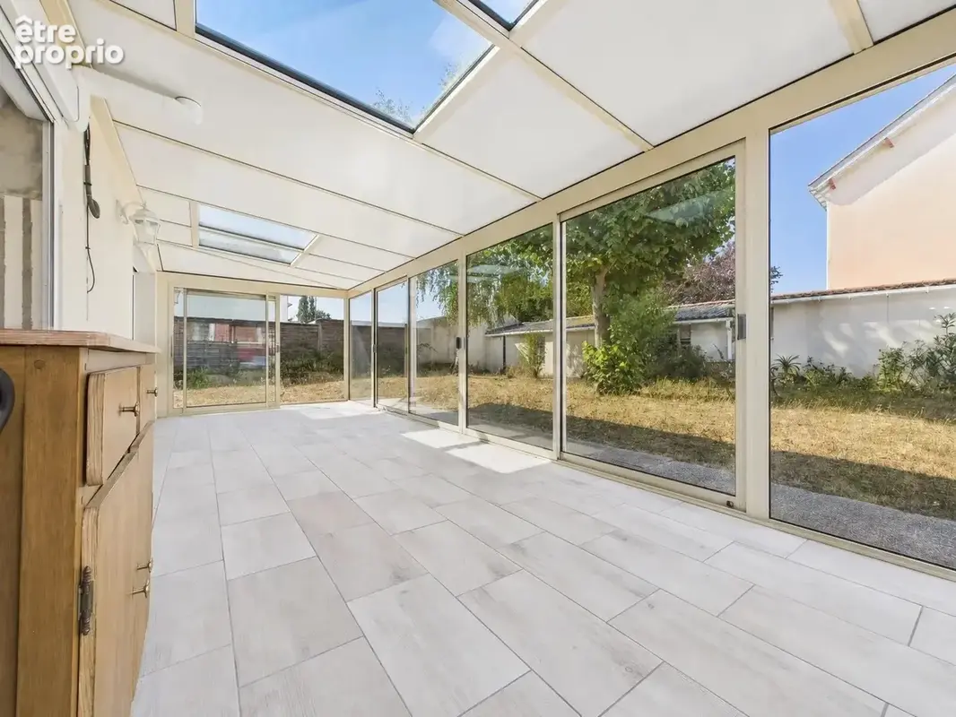 Saint-sébastien-sur-loire – le douet – maison familiale 5 chambres, véranda et grand jardin - photo 3