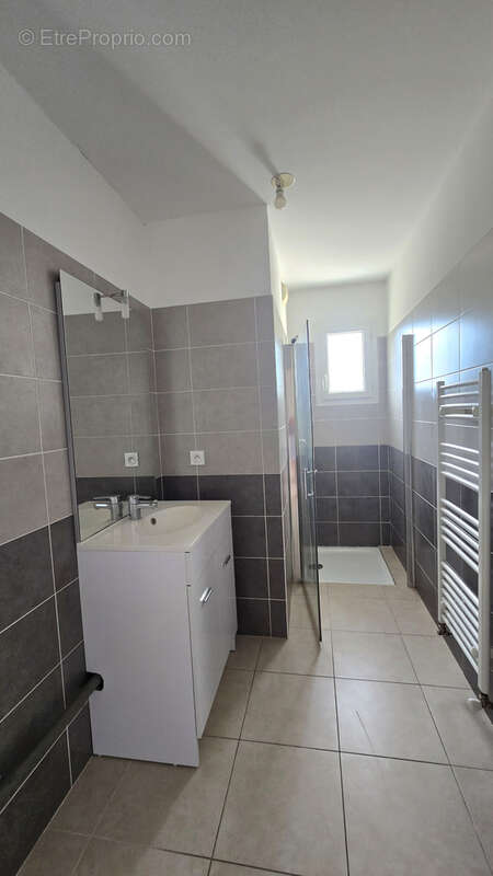 Appartement 3 pieces 66m2 - terrasse - 2 places de parking - photo 7