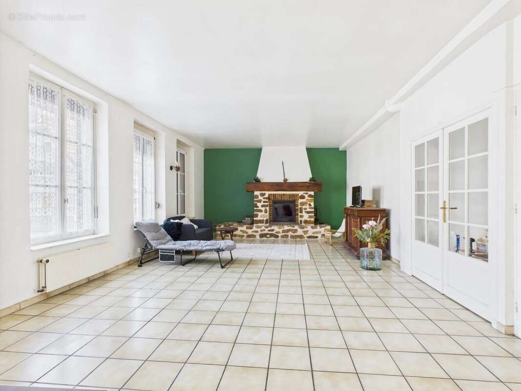 Maison à ROMILLY-SUR-SEINE