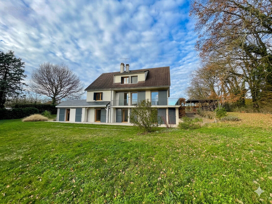 Maison à NOUAILLE-MAUPERTUIS