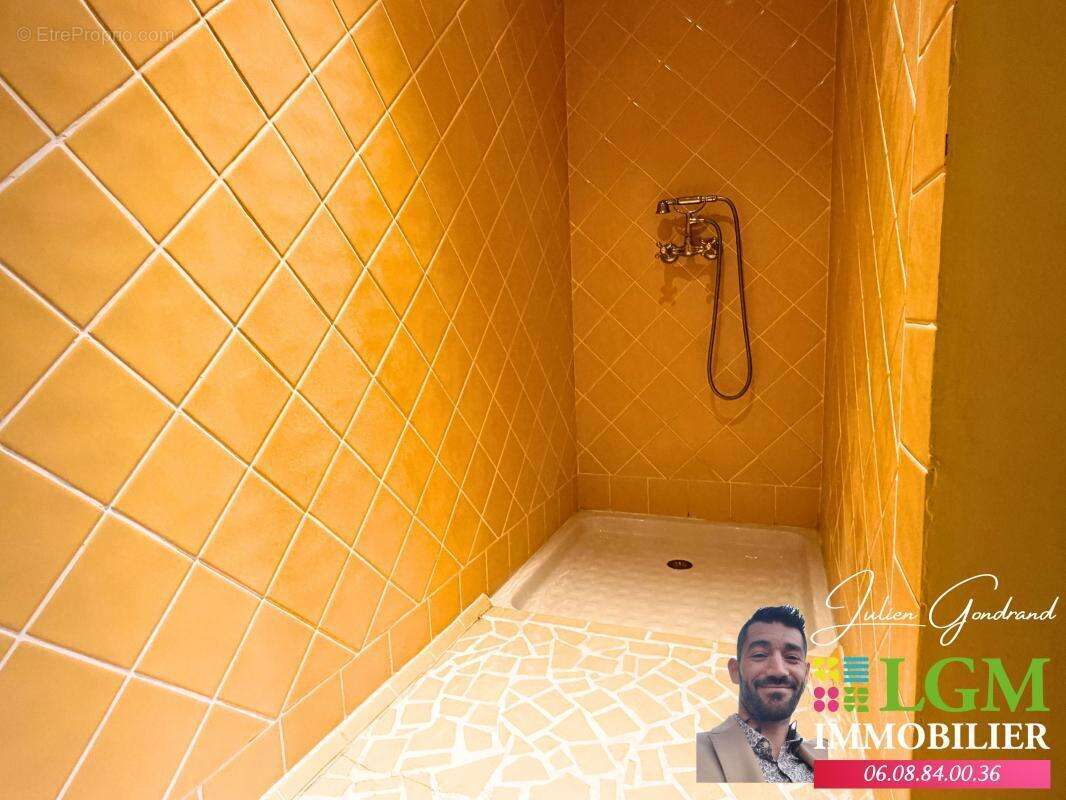 Appartement à AIGUES-MORTES