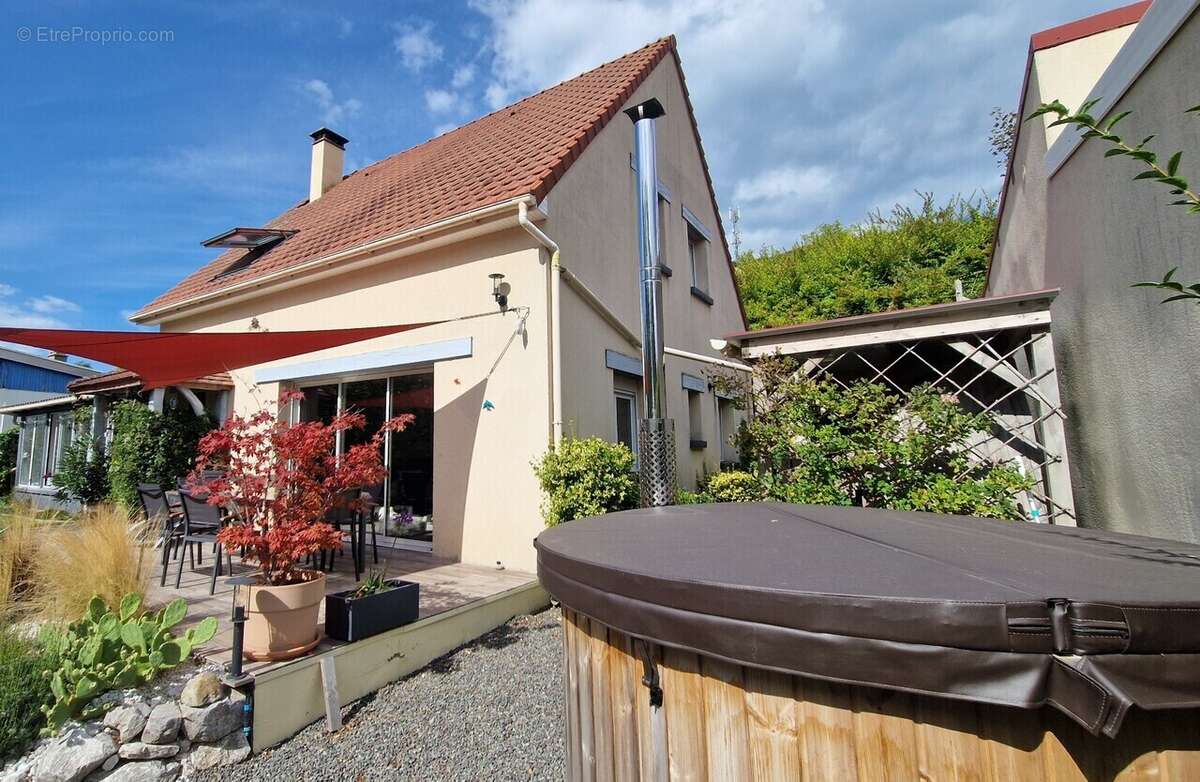 Maison à SAINT-MARTIN-EN-CAMPAGNE