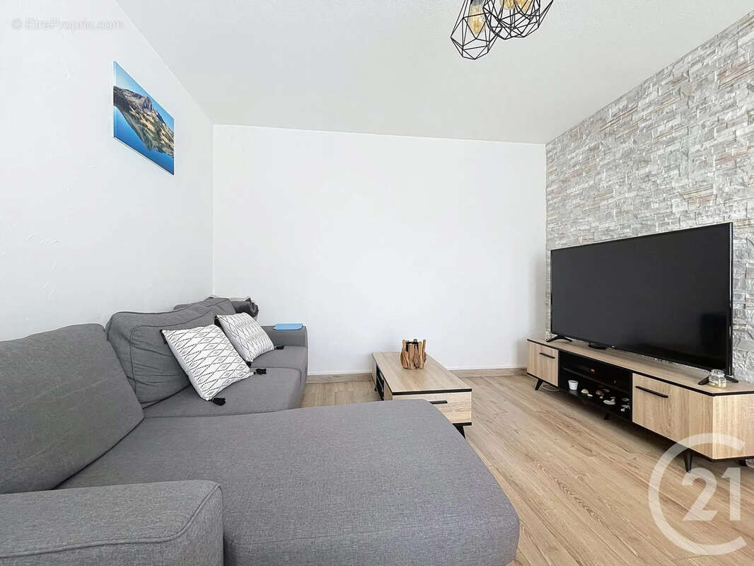 Appartement à MOISSY-CRAMAYEL