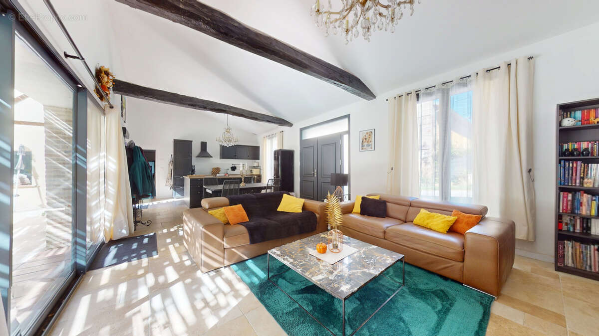 Maison à MONTAIGUT-SUR-SAVE