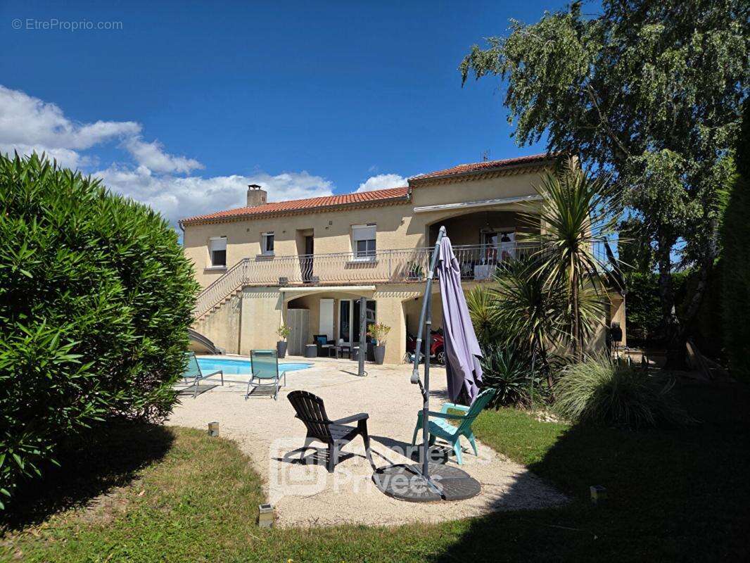 Maison à MONTELIMAR