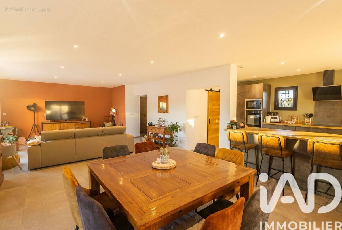 Photo 1 - Maison à ARLES