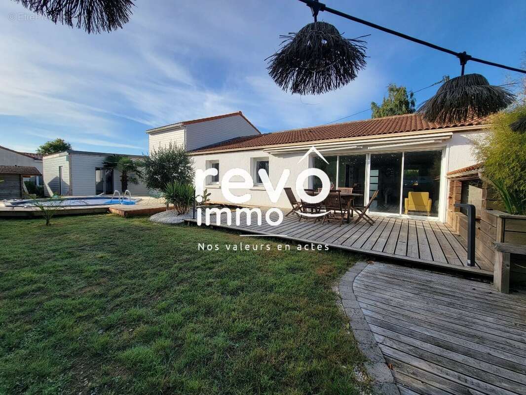 Maison à LA VARENNE