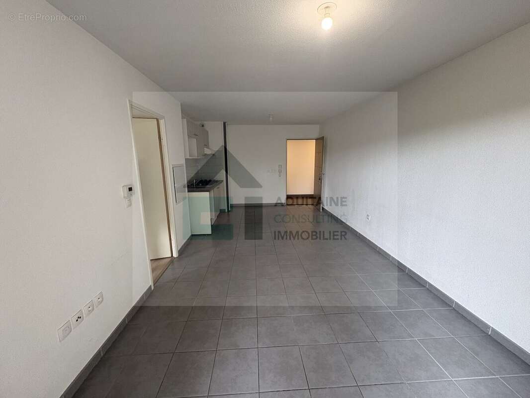 Appartement à AMBES