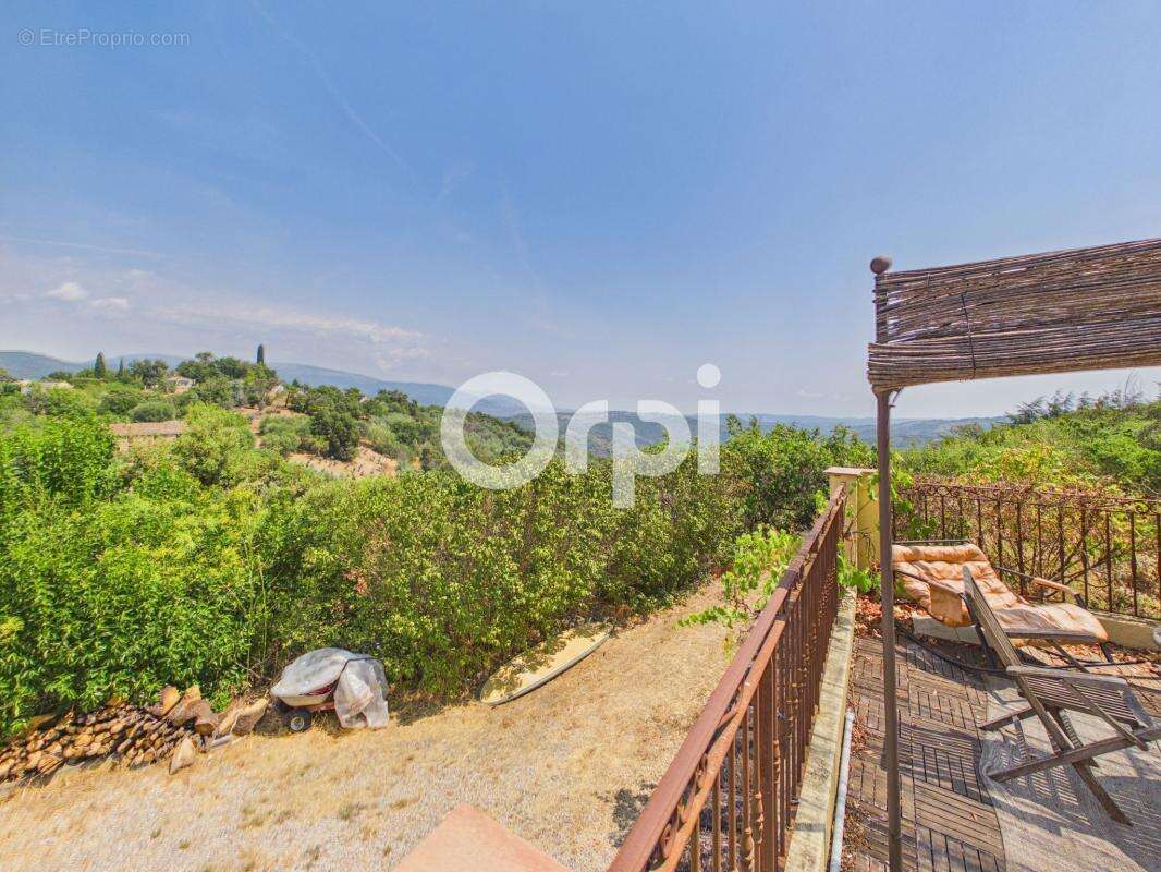 Villa individuelle renovee – vue panoramique - calme absolu - belles prestations - piscine / bassin poissons - jardin - photo 10