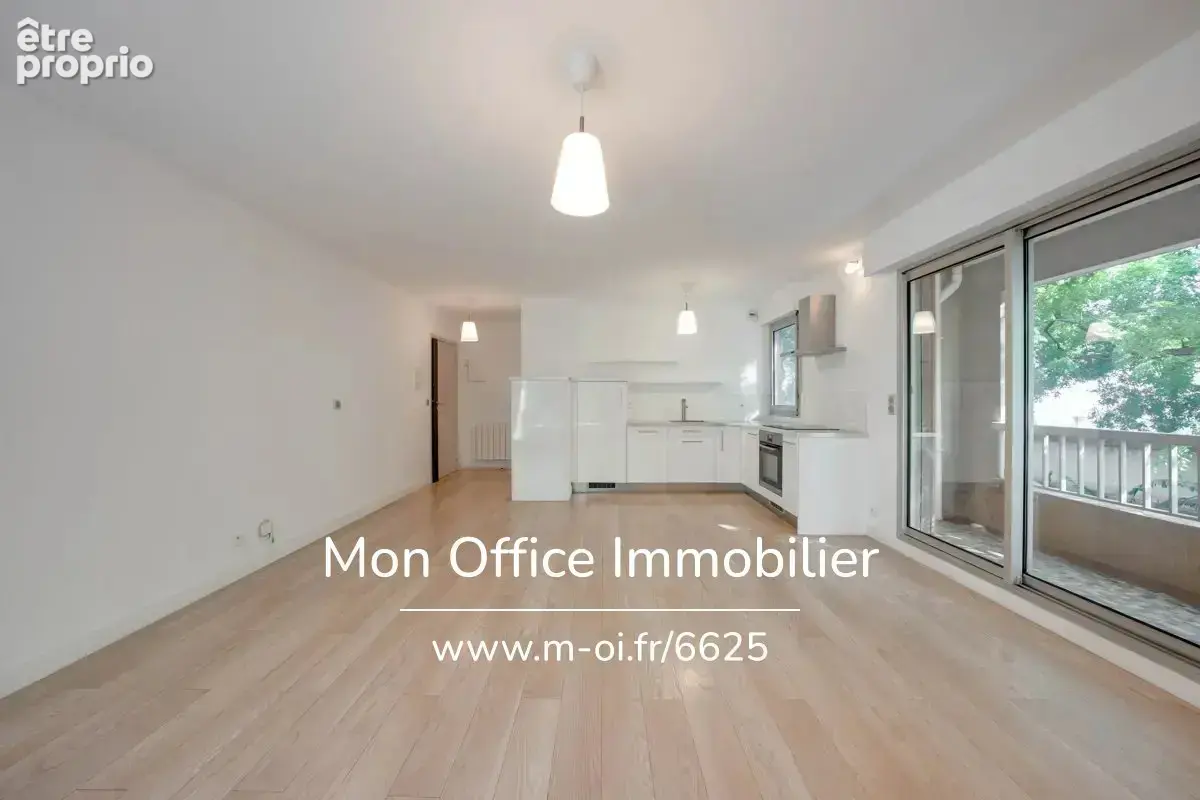 Référence : B491030-CLA - Appartement 2 pièces avec terrasse et box dans le 8e arrondissement de Marseille - photo 4