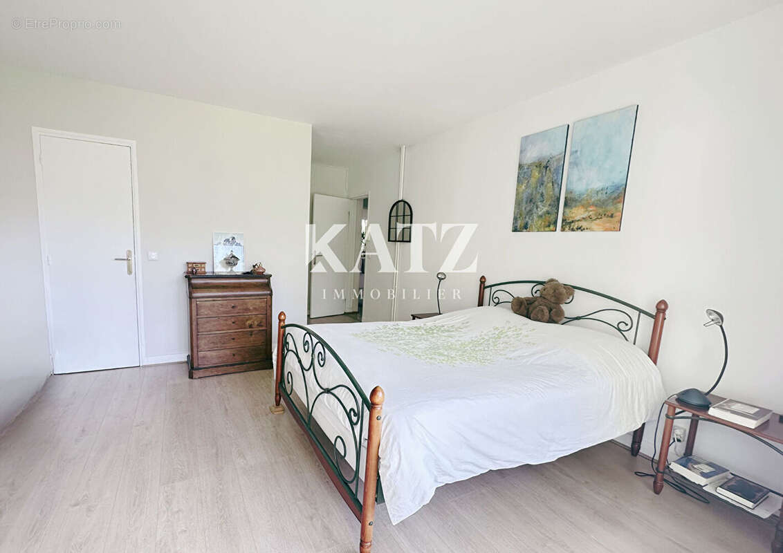 Appartement à GARCHES