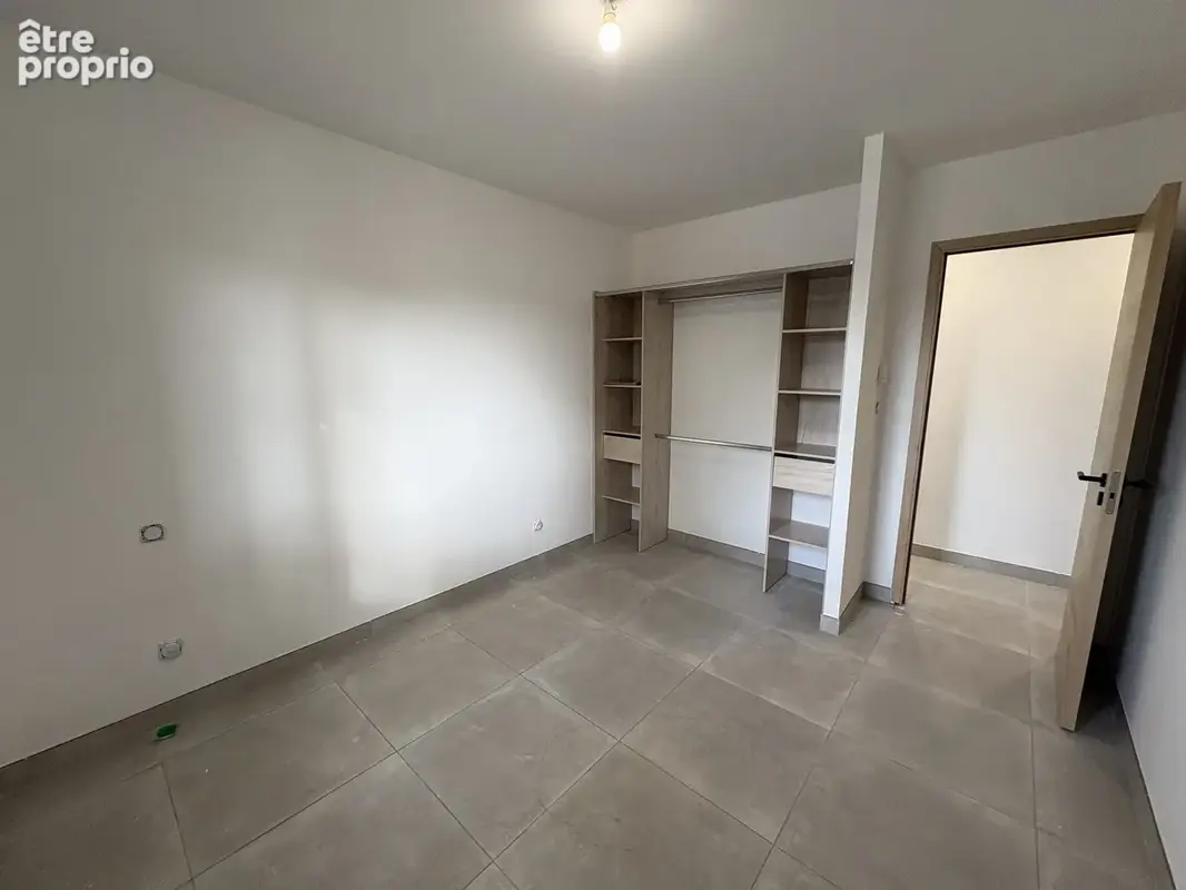 Première couronne de Béziers  Petite villa T4 de plain-pied réalisée en 2025 - photo 8