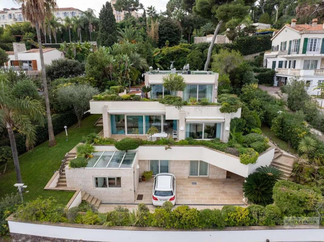 Maison à ROQUEBRUNE-CAP-MARTIN