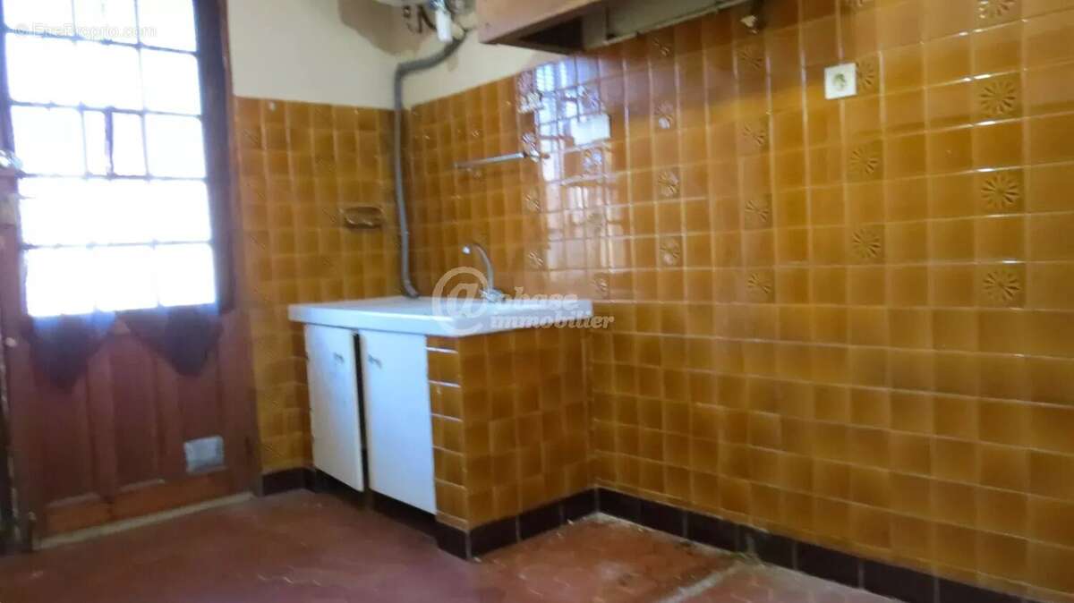Appartement à MARSEILLE-5E