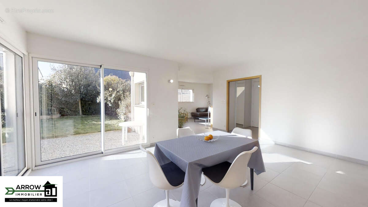 Maison à BRUZ