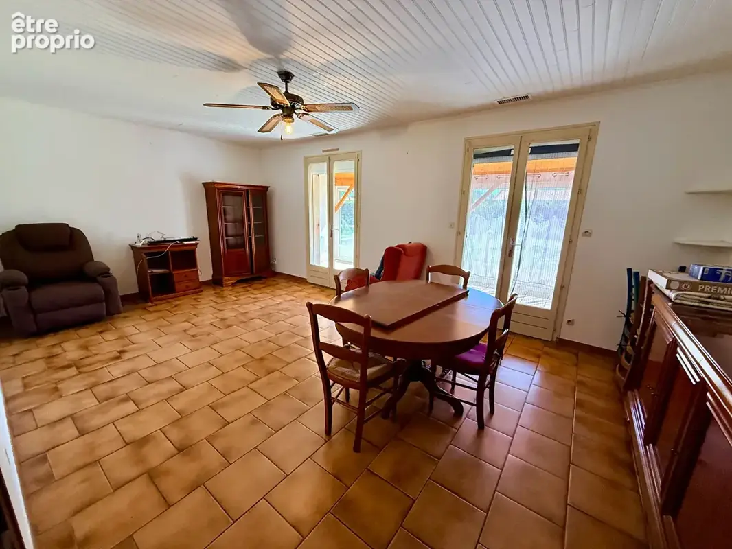 Traditionnelle 3 chambres avec garage et piscine ! - photo 5