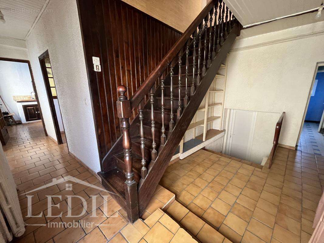 Maison à VALENCE-SUR-BAISE