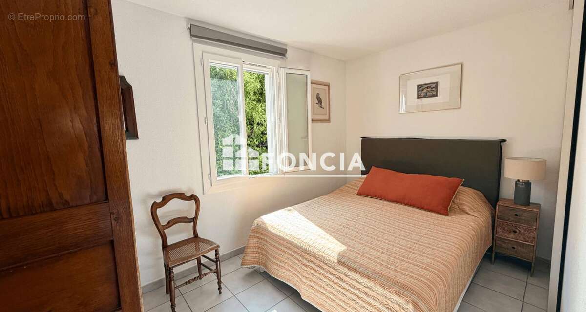 Appartement à SAINT-CYR-SUR-MER