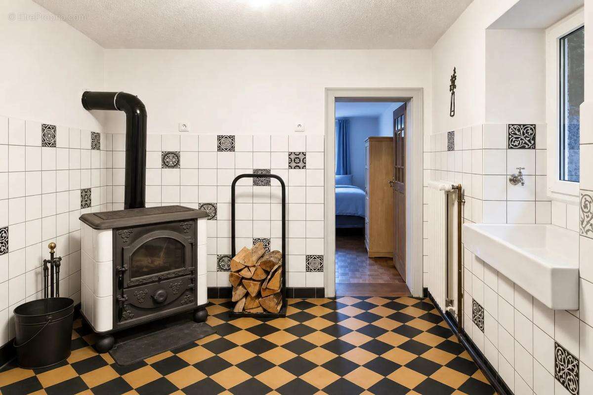 Maison de 6 pièces de 195 m² à Rosteig - photo 17