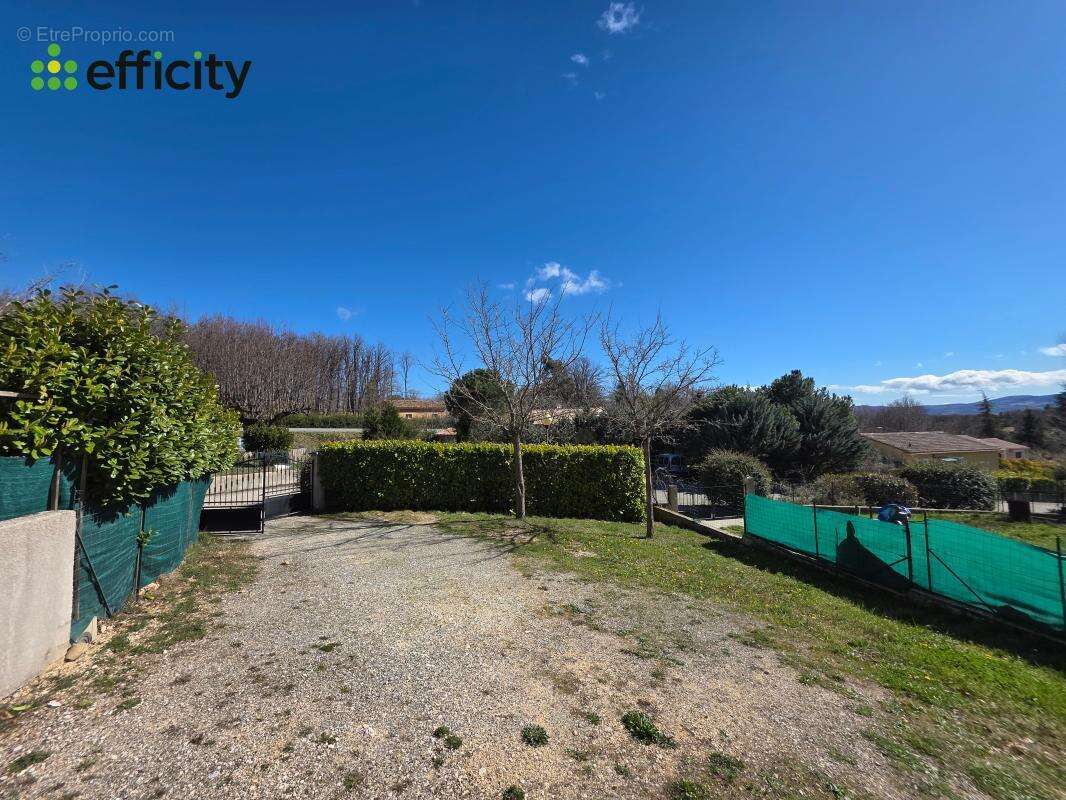 Maison à REVEST-DU-BION