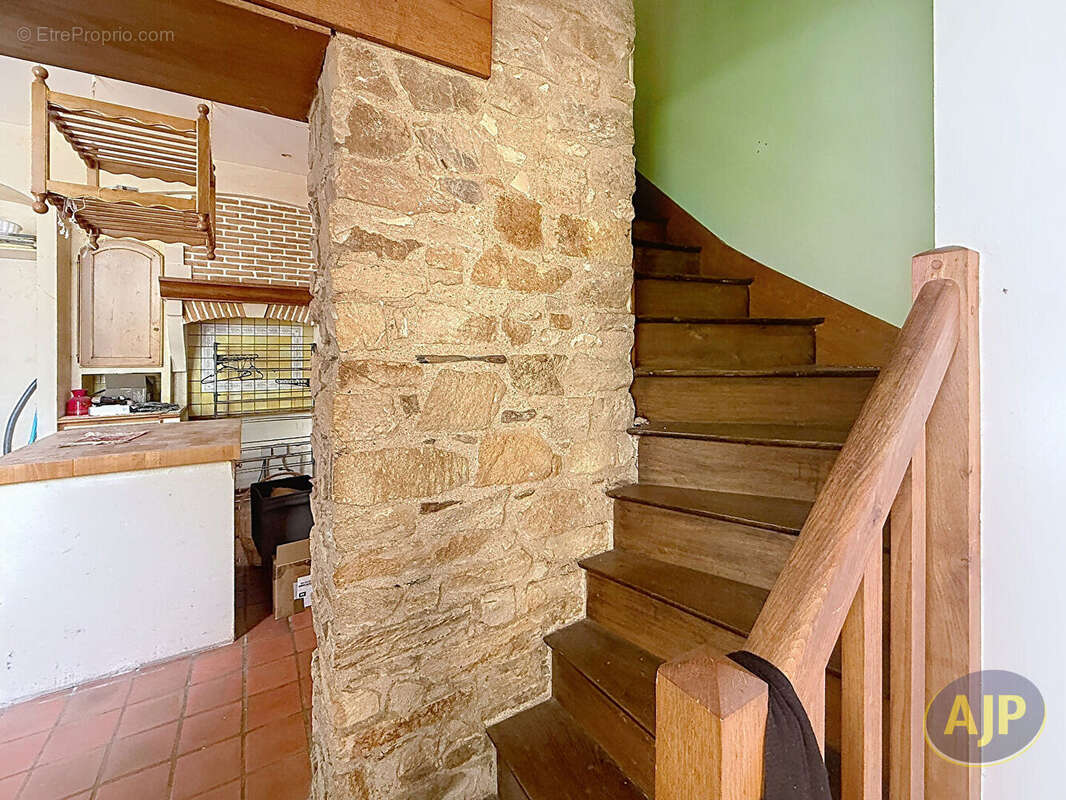 Maison Saffre 6 pièce(s) 171.94 m2 - photo 11