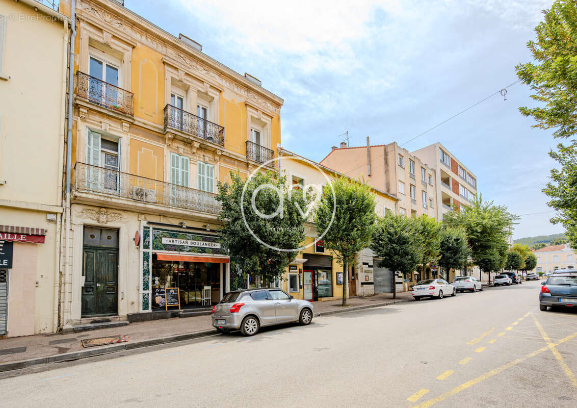 Appartement à HYERES