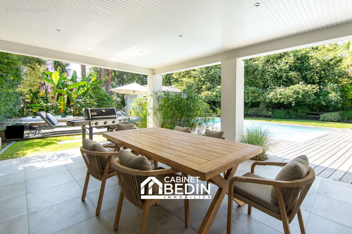 Maison à GUJAN-MESTRAS