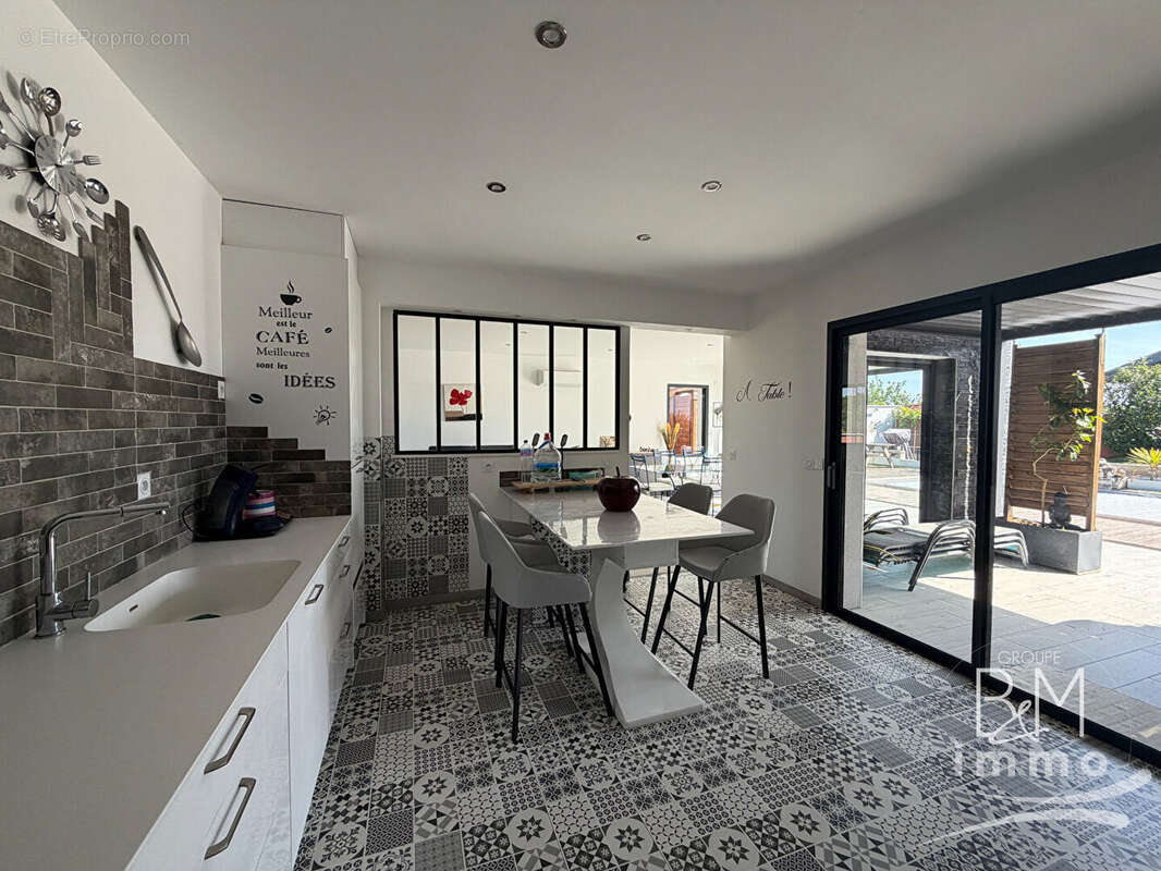 Maison à SAINT-GEOURS-DE-MAREMNE