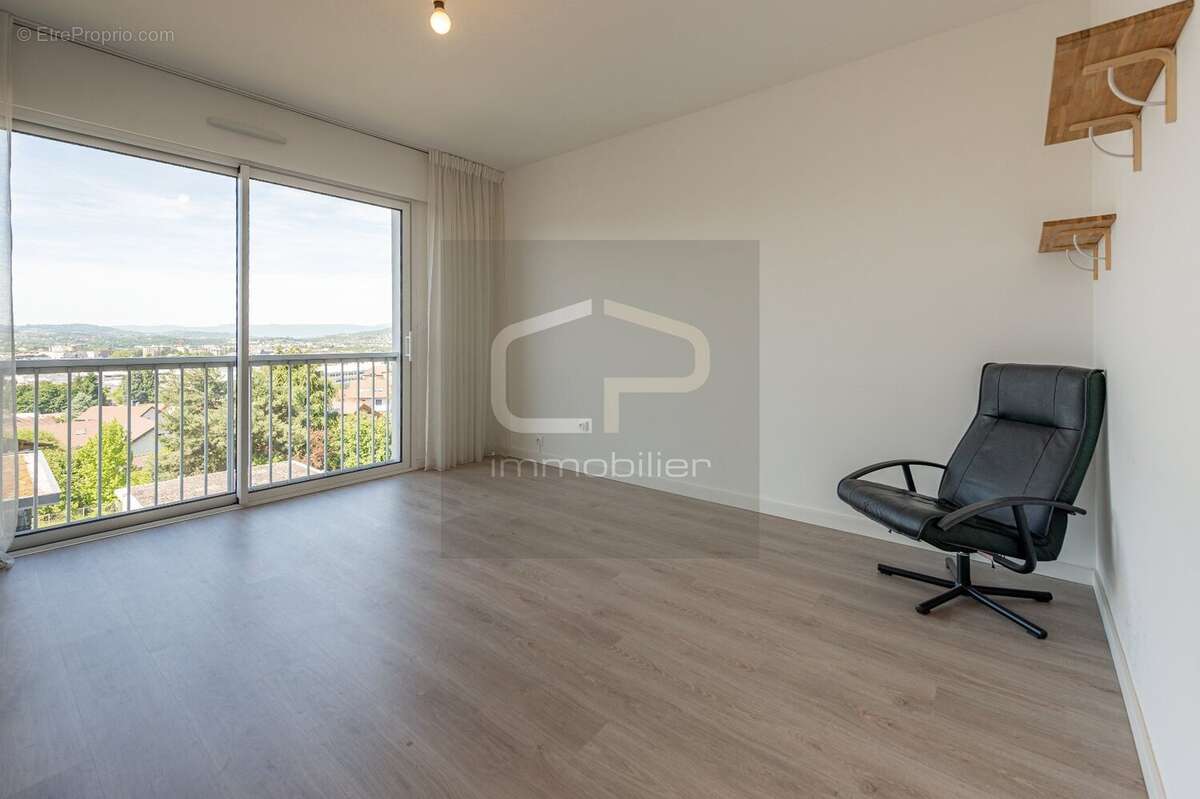 Appartement à ANNECY-LE-VIEUX