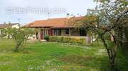 Maison à AYRON