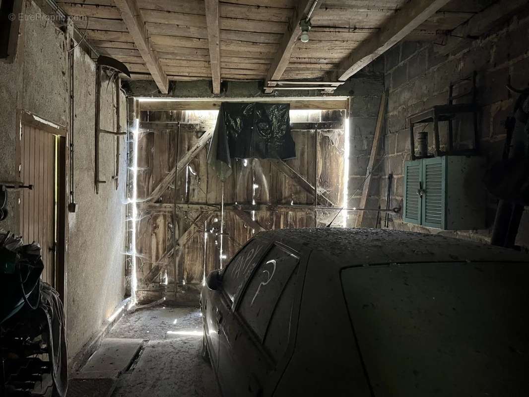 Maison à LATHUS-SAINT-REMY