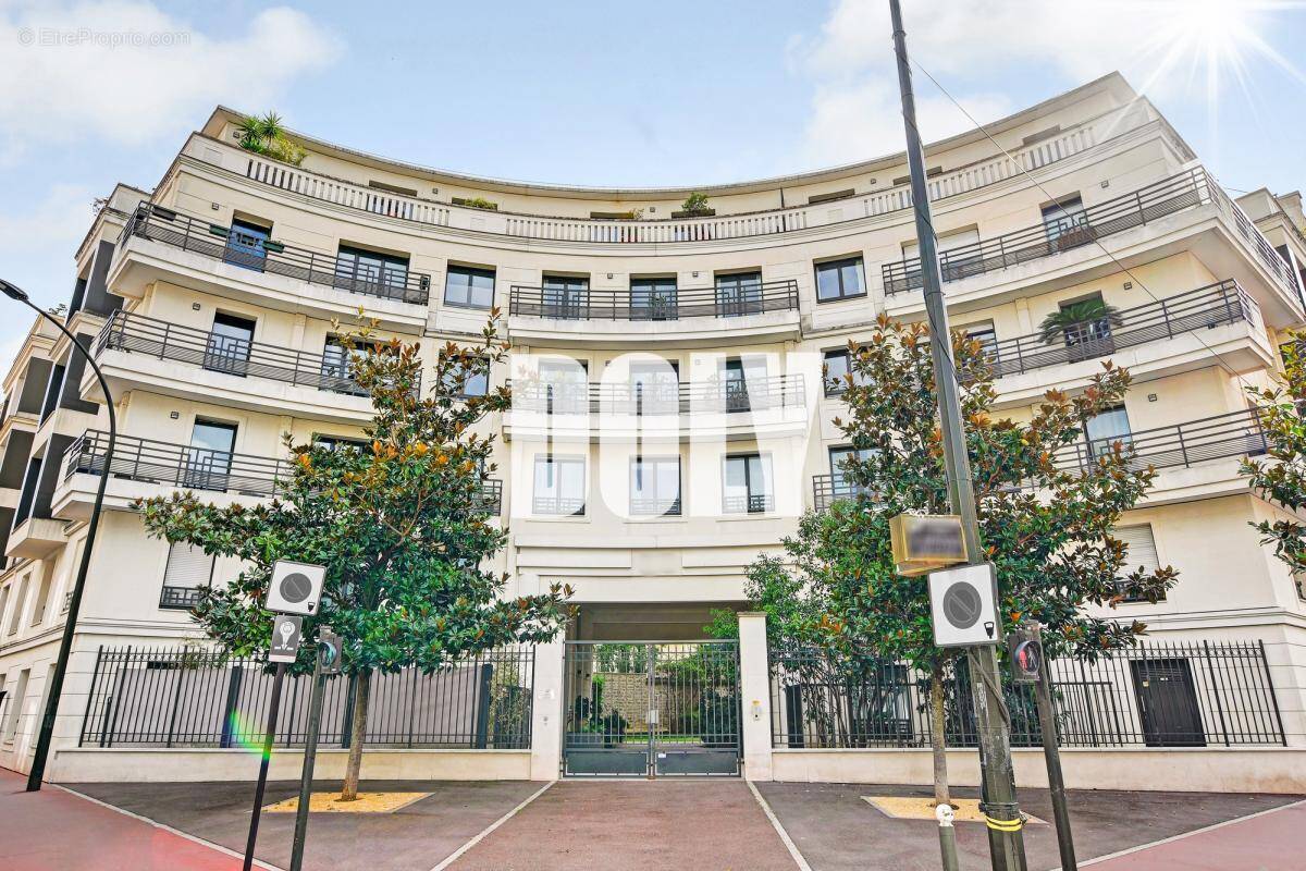 Appartement à LEVALLOIS-PERRET