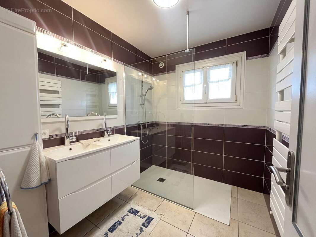 Maison à NOYAL-MUZILLAC