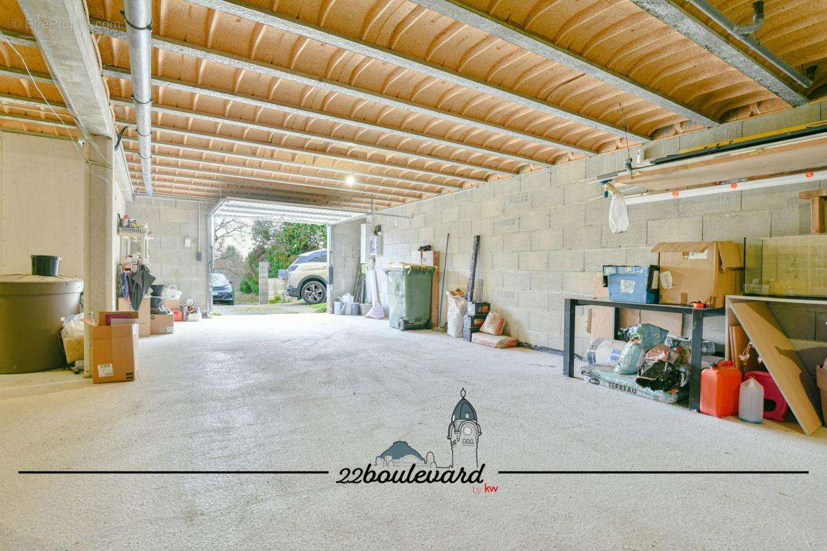 Maison à SAINT-PRIEST-TAURION