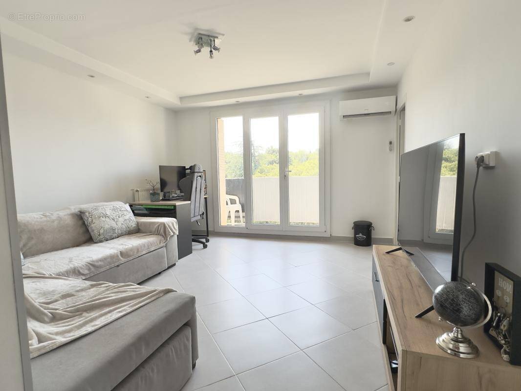 Appartement à BOURG-SAINT-ANDEOL