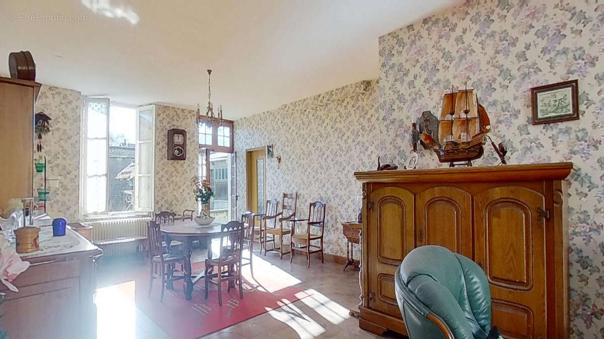 Maison à FAINS-VEEL