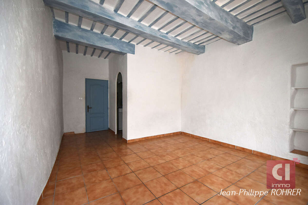 Maison à AUPS