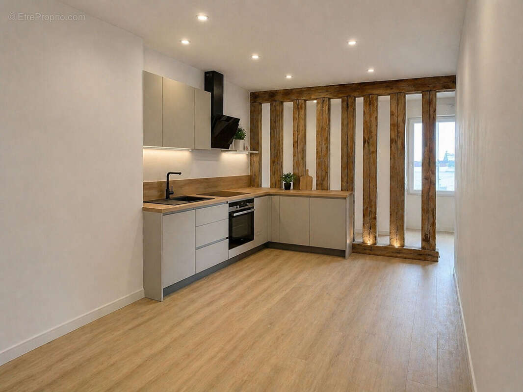 Appartement à PARIS-18E