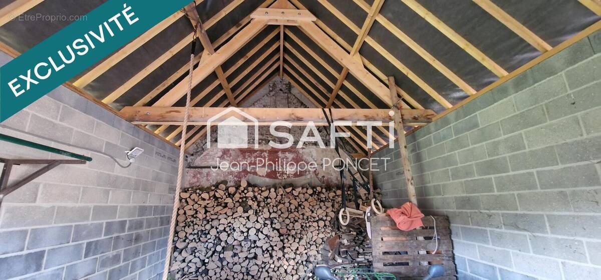 Photo 1 - Parking à NOUVION