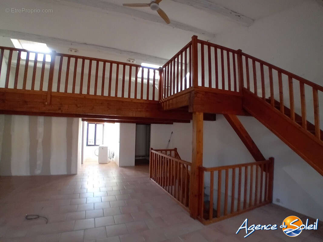 Commerce à LAGRASSE