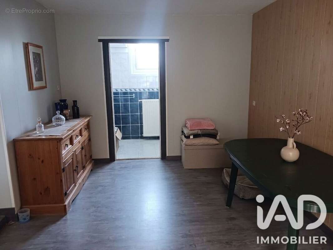 Maison 93 m² à Saint-Secondin  - photo 4