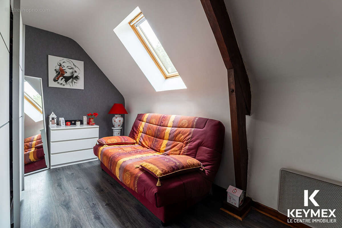 Maison à CIRES-LES-MELLO