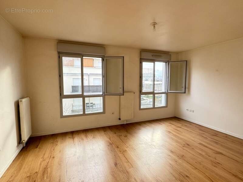 Appartement à ROSNY-SOUS-BOIS