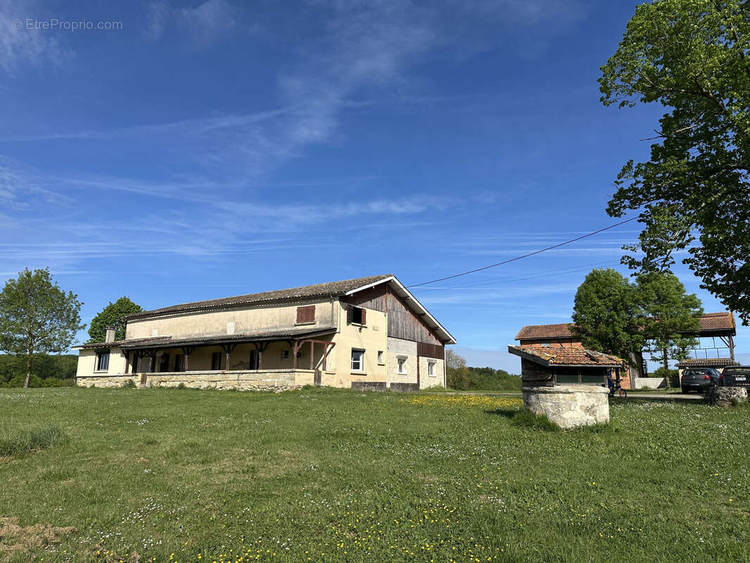 Maison à SAINT-BARTHELEMY-D'AGENAIS