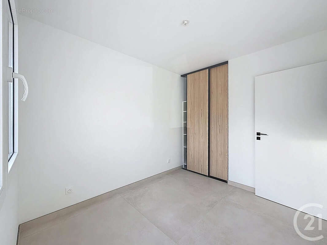 Maison à SAINT-JULIEN