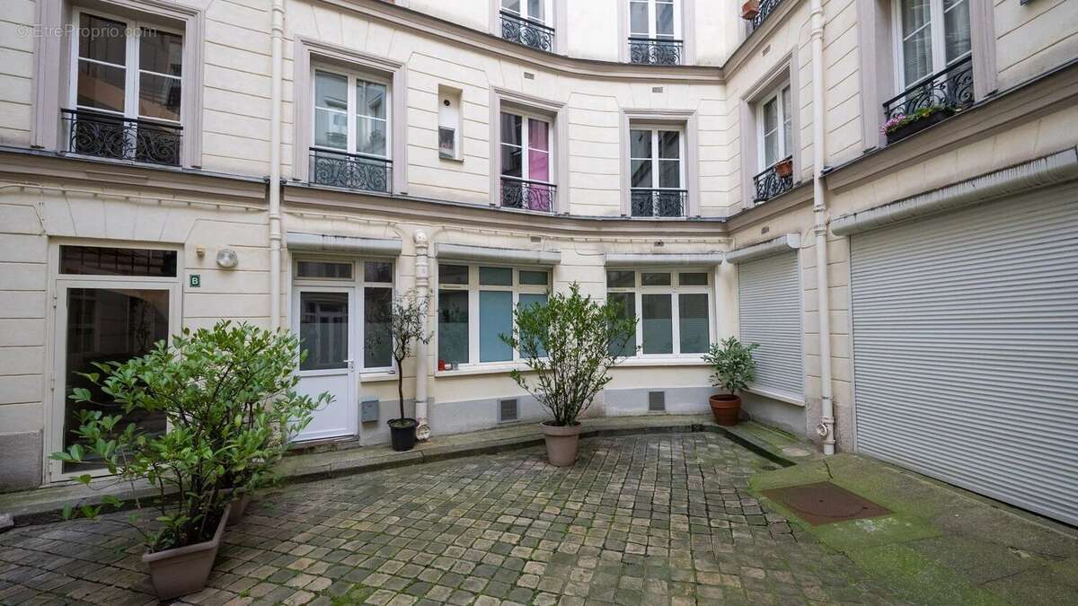 Appartement à PARIS-11E